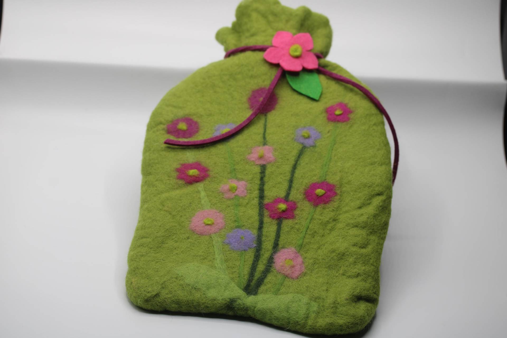 Wärmflasche Filz/Filzwärmeflasche Mit Blumenwiese Wärmflasche Filz/Filzwärmeflasche Mit Blumenwiese von Etsy - Rosenfilz