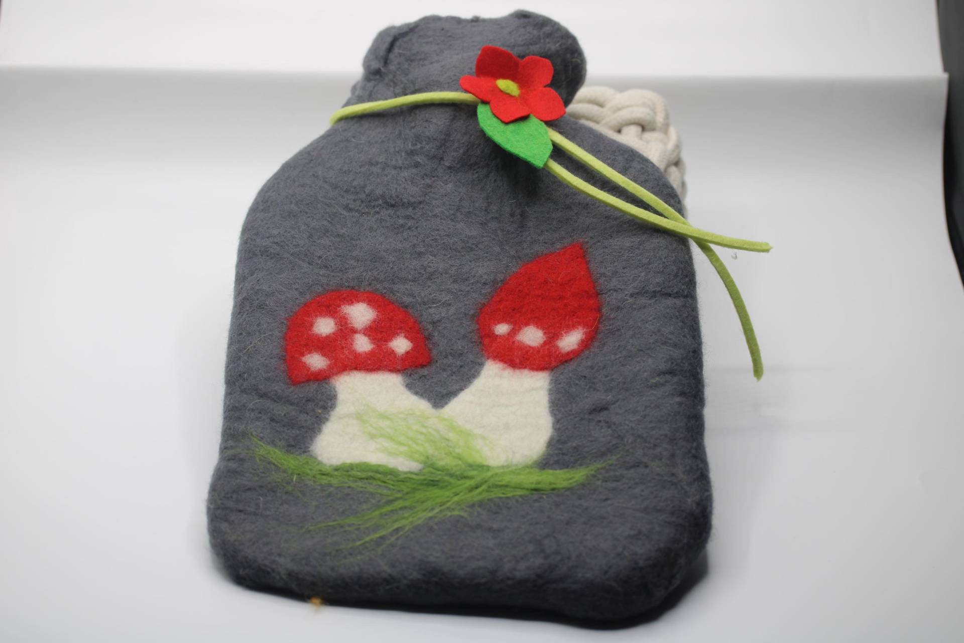 Wärmflasche Filz/Filzwärmeflasche Mit Glückspilzen Wärmflasche Filz/Filzwärmeflasche Mit Glückspilzen von Etsy - Rosenfilz