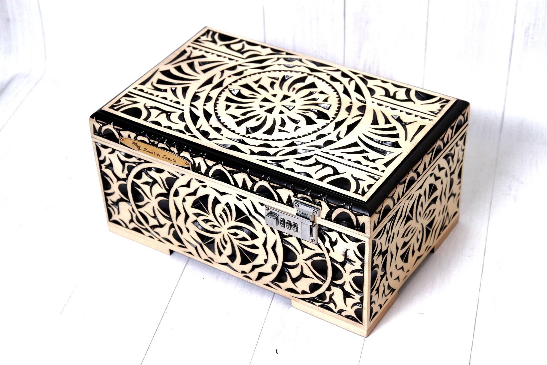 Luxus Abschließbare Erinnerungsbox - Personalisierte Holzaufbewahrung Für Intime Accessoires Individuell Graviertes, Diskretes Organizer-Geschenk von Etsy - RoyalTabula