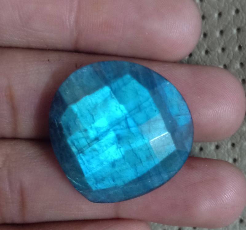 Aaa + Qulity Blau Labradorit Faceted.pear Shape.siz26x26 Mm Gewicht.36.60.carat Aaa + Qulity Blau Labradorit Faceted.pear Shape.siz26x26 Mm Gewicht.36.60.carat von Etsy - RoyalgemsGoods