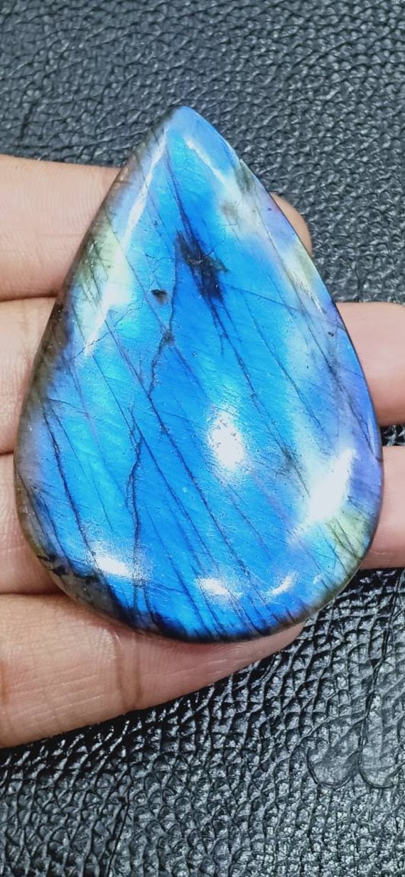 Aaa +Qulity Big Pecblue Labradorit Paershape. Siz 42x60 Mm Wighte 115 Karat. Full Blue Shine Itam Machen Ist Gut Aaa +Qulity Big Pecblue Labradorit Paershape. Siz 42x60 Mm Wighte 115 Karat. Full Blue Shine Itam Machen Ist Gut von Etsy - RoyalgemsGoods