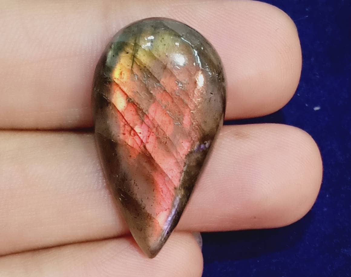 Aaa +Qulity Große Lila Labradoritgewicht 21 Karat.siz 16x21mm. Birne Voll Glanz Labradorit Itam Gute Herstellung Aaa +Qulity Große Lila Labradoritgewicht 21 Karat.siz 16x21mm. Birne Voll Glanz Labradorit Itam Gute Herstellung von Etsy - RoyalgemsGoods