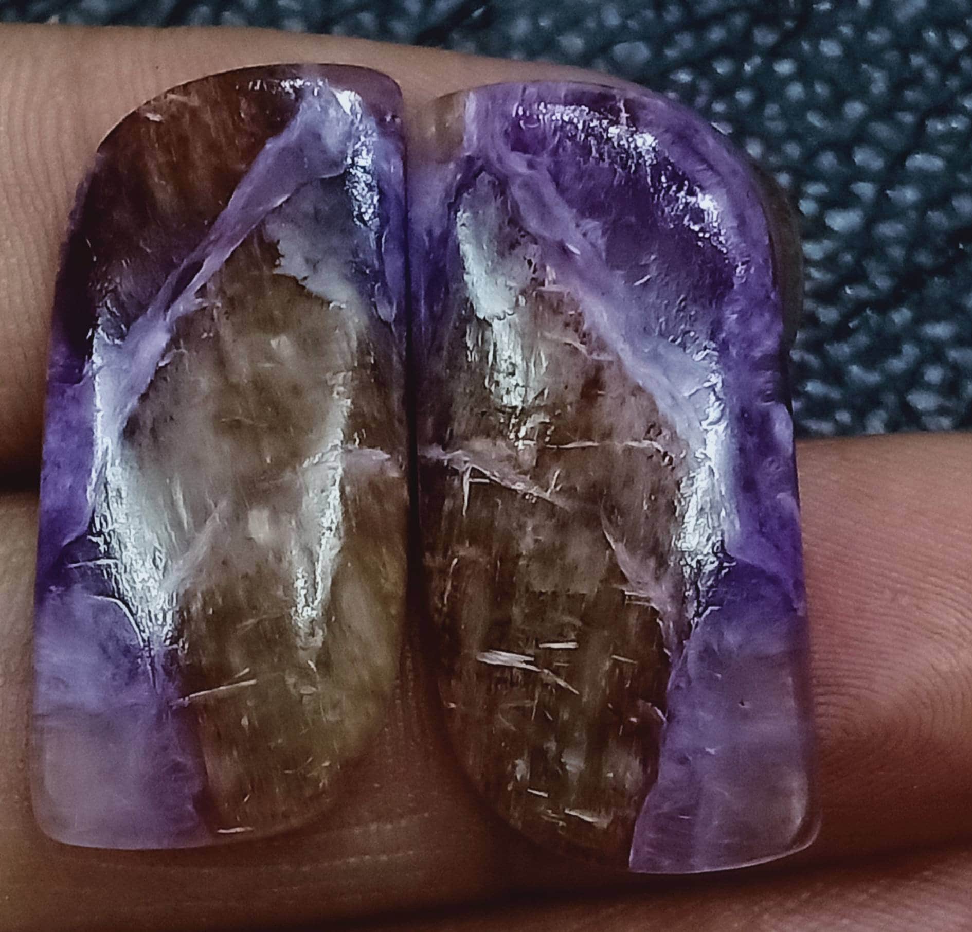 Chorite 2 Pec. Siz13x27mm.weight28.80Carat Fancy Shape.chorite Itam Chorite 2 Pec. Siz13x27mm.weight28.80Carat Fancy Shape.chorite Itam von Etsy - RoyalgemsGoods