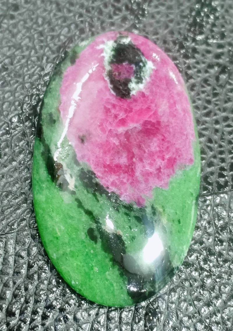 Erstaunliche Große Pec Rubin Zoisite Gewicht 56Carat Siz 25x42mm Ovel Form Voller Glanz Itam Macht Ist Gut Erstaunliche Große Pec Rubin Zoisite Gewicht 56Carat Siz 25x42mm Ovel Form Voller Glanz Itam Macht Ist Gut von Etsy - RoyalgemsGoods
