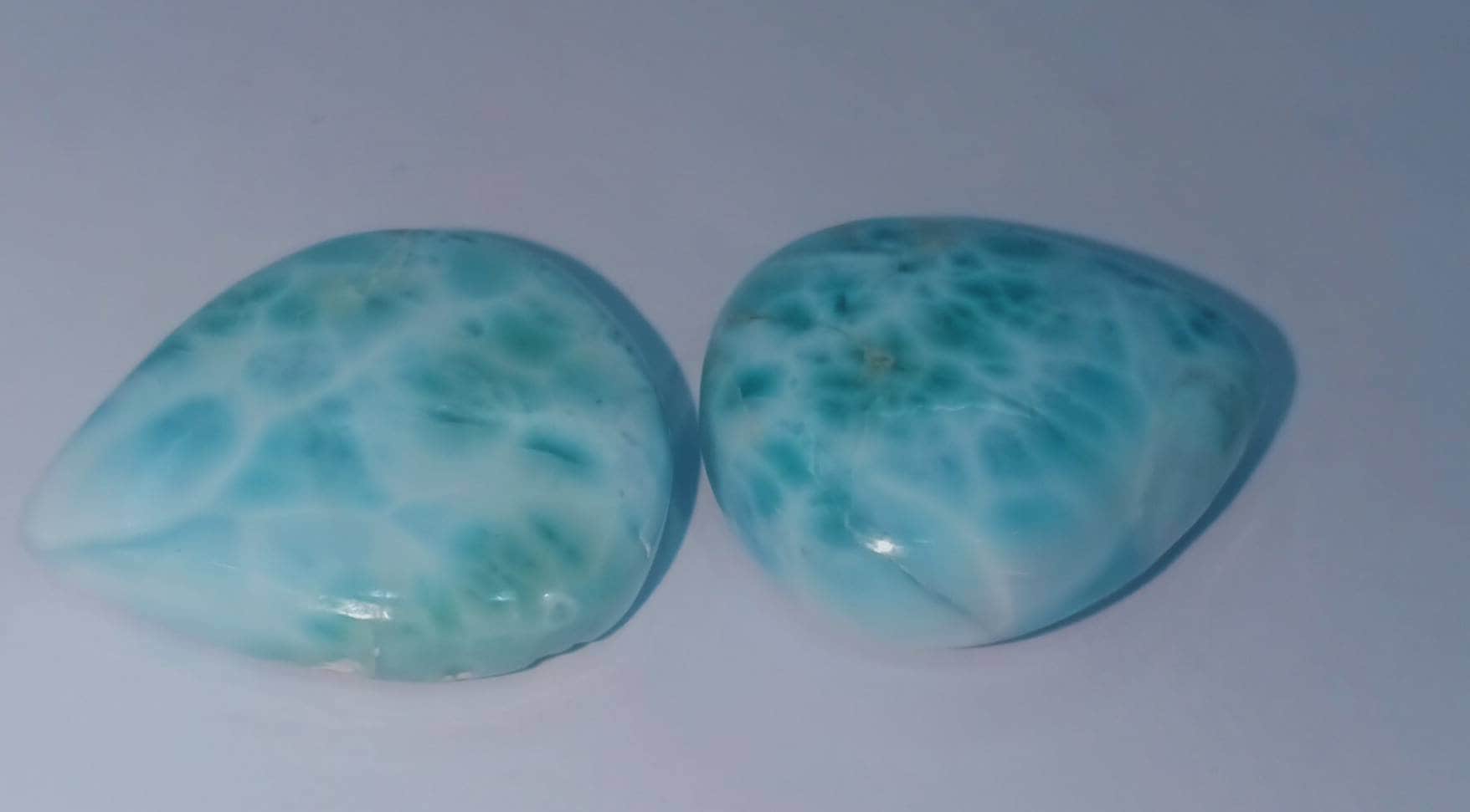 Gute Qulity Larimar 2Pec Lot Siz 20x25mm Gewicht61.80Carat.paer Form Voll Blau Glanz Itam Machen Ist Gut Machen Silber Gute Qulity Larimar 2Pec Lot Siz 20x25mm Gewicht61.80Carat.paer Form Voll Blau Glanz Itam Machen Ist Gut Machen Silber von Etsy - RoyalgemsGoods