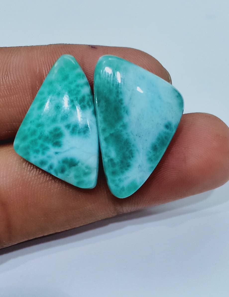 Larimar. 2Pec Lot.fancy Shape Siz 16x30 Mm Weight30.10 Carat Making Is Good.good Qulity Larimar Itam Larimar. 2Pec Lot.fancy Shape Siz 16x30 Mm Weight30.10 Carat Making Is Good.good Qulity Larimar Itam von Etsy - RoyalgemsGoods