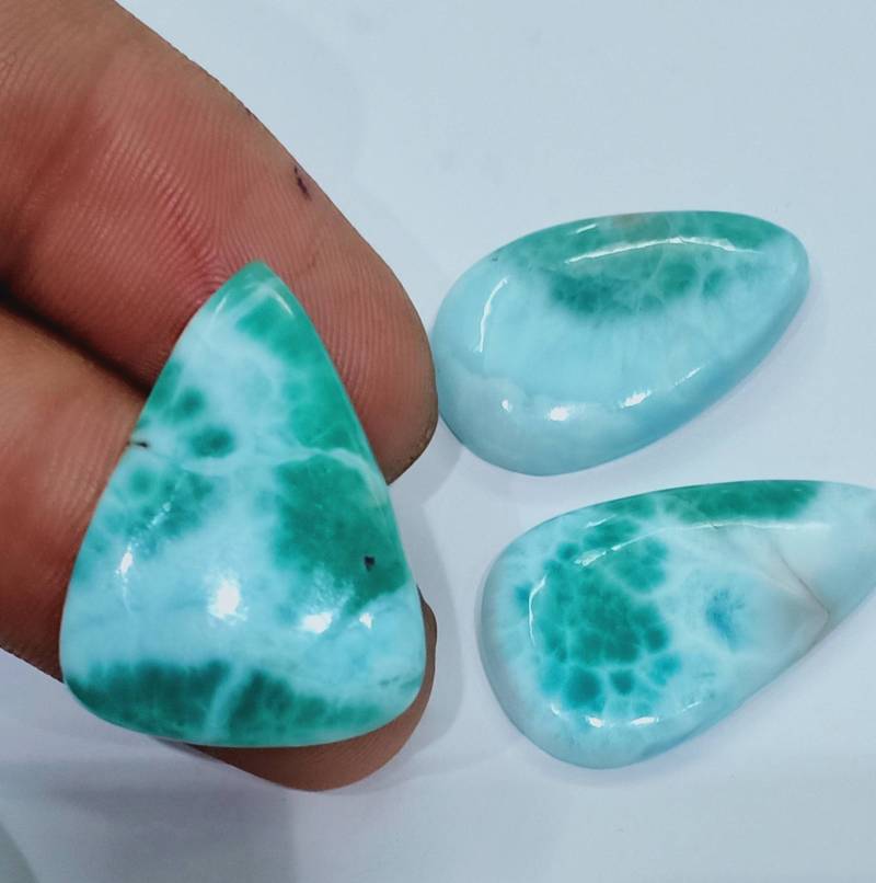 Larimar3 Pec Lot Paer Shape Siz10x26x15 Mm Weight47.90Carat Blue Flash Larimar Itam Making Is Good Qulity Larimar Larimar3 Pec Lot Paer Shape Siz10x26x15 Mm Weight47.90Carat Blue Flash Larimar Itam Making Is Good Qulity Larimar von Etsy - RoyalgemsGoods