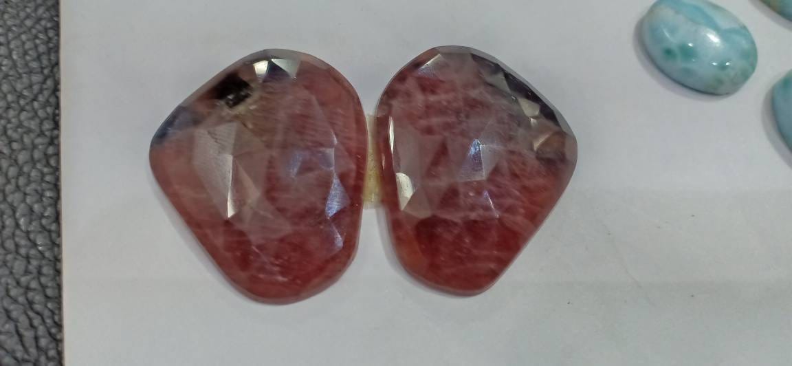 Natürliche Multi Saphir Facettiert. Große Pic Birne Form Siz 26x32 Mm Gewicht 92Carat.making Ist Gut Natürliche Multi Saphir Facettiert. Große Pic Birne Form Siz 26x32 Mm Gewicht 92Carat.making Ist Gut von Etsy - RoyalgemsGoods