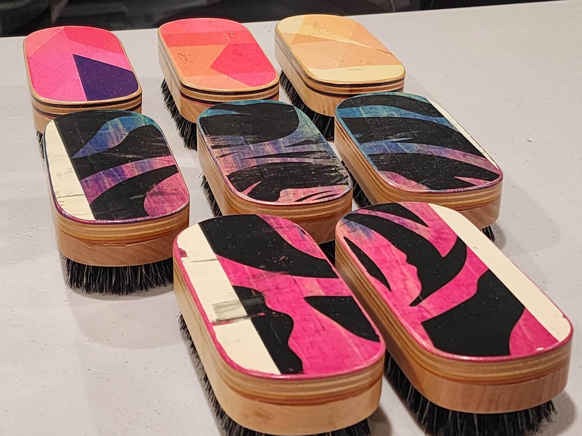 Skateboard-Bartbürste - Wildschweinborstenbürste von Etsy - RustyBellBeardCO