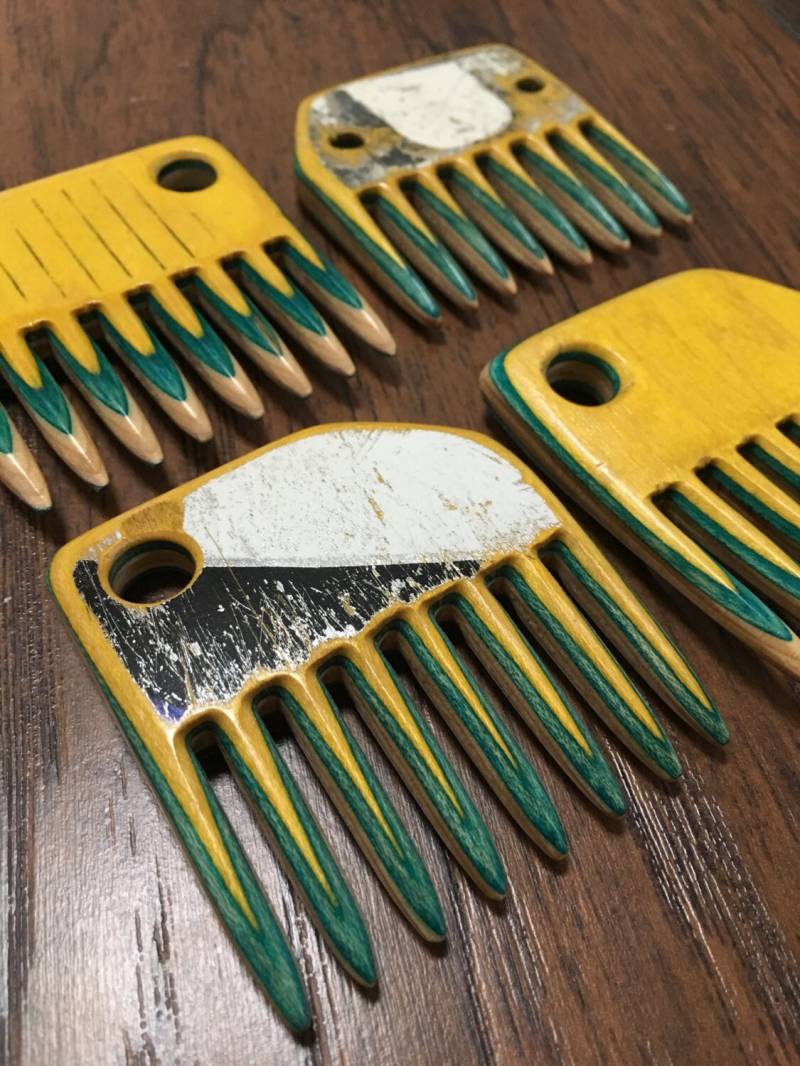 Skateboard Bartkamm - Blau Und Gelb Handgemacht Aus Recyceltem von Etsy - RustyBellBeardCO