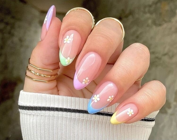 Blumen French Tips Kurze Mandel Nagel Press On/ Künstliche Acrylnägel Auf Verlängerung/ Nägel Blumen French Tips Kurze Mandel Nagel Press On/ Künstliche Acrylnägel Auf Verlängerung/ Nägel von Etsy - STARRYPLAYSNAIL