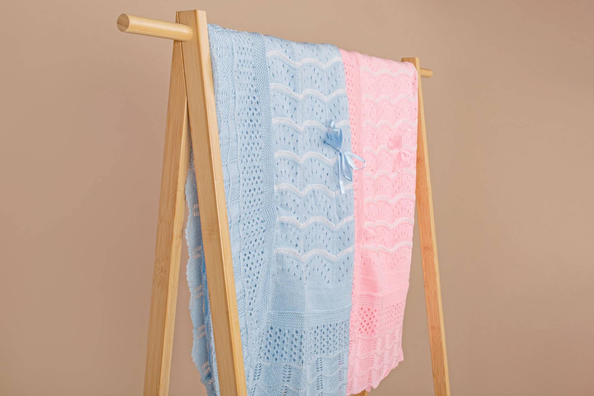 Babydecke Gestrickt, Rosa-Blaue Gestrickt - Baby Geschenk Take Home Decke 106x50 von Etsy - SUMACLOTHING