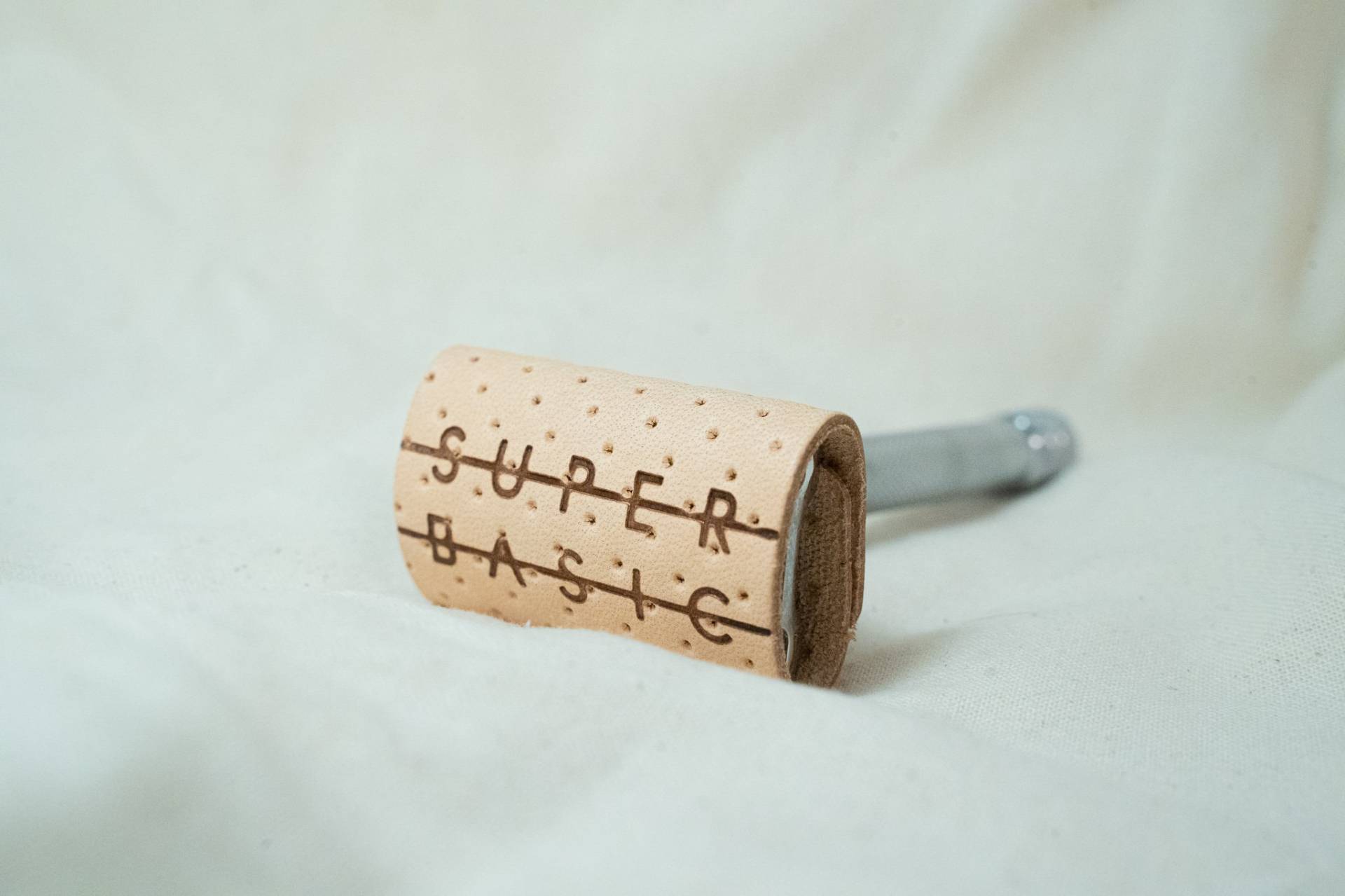 Schutzhülle Für Den Rasierer, Lederhülle Rasierschutz, Leder Accessoires, Recyceltes Super Basic Schutzhülle Für Den Rasierer, Lederhülle Rasierschutz, Leder Accessoires, Recyceltes Super Basic von Etsy - SUPERBASICBERLIN
