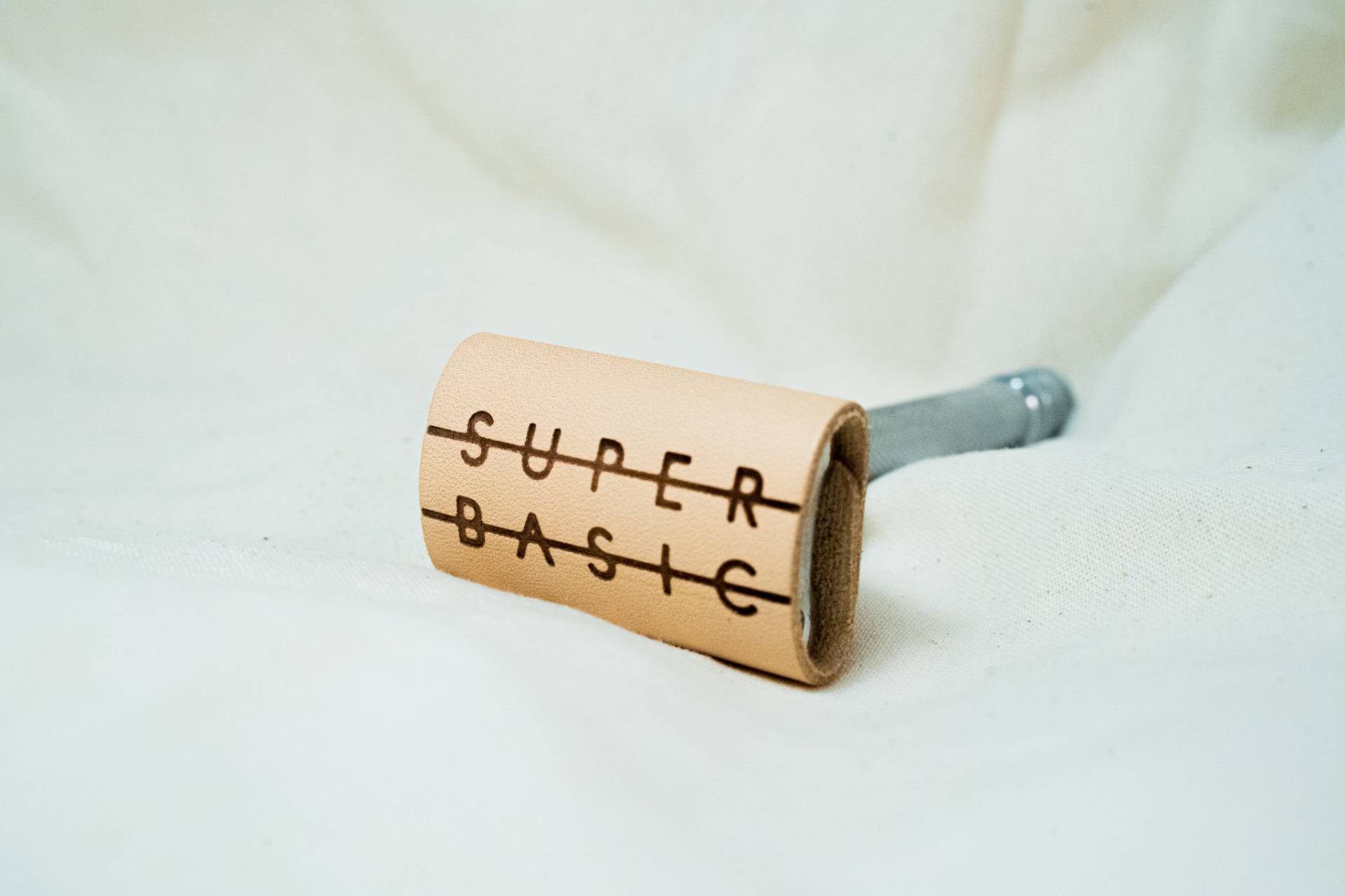 Schutzhülle Für Den Rasierer, Lederhülle Rasierschutz, Leder Accessoires, Recyceltes Super Basic Schutzhülle Für Den Rasierer, Lederhülle Rasierschutz, Leder Accessoires, Recyceltes Super Basic von Etsy - SUPERBASICBERLIN
