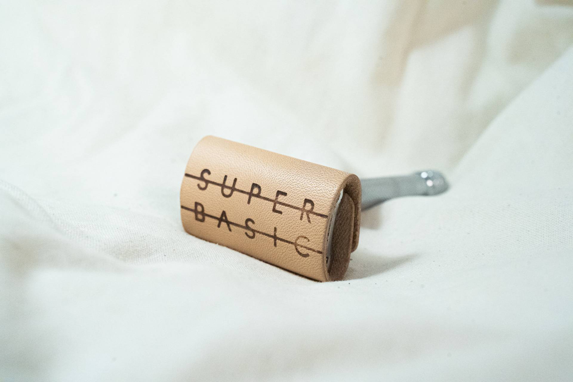 Schutzhülle Für Den Rasierer, Lederhülle Rasierschutz, Leder Accessoires, Recyceltes Super Basic Schutzhülle Für Den Rasierer, Lederhülle Rasierschutz, Leder Accessoires, Recyceltes Super Basic von Etsy - SUPERBASICBERLIN