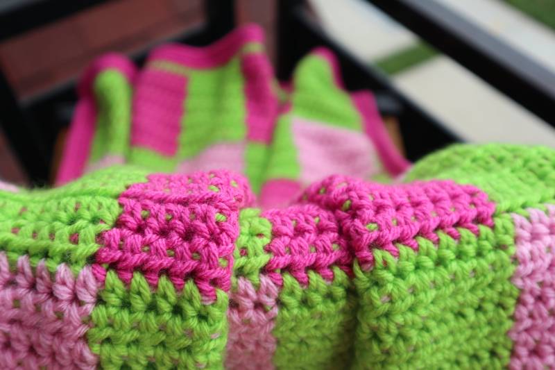 Gehäkelte Unisex Schachbrett Baby Decke Set von Etsy - SWadesHandmades