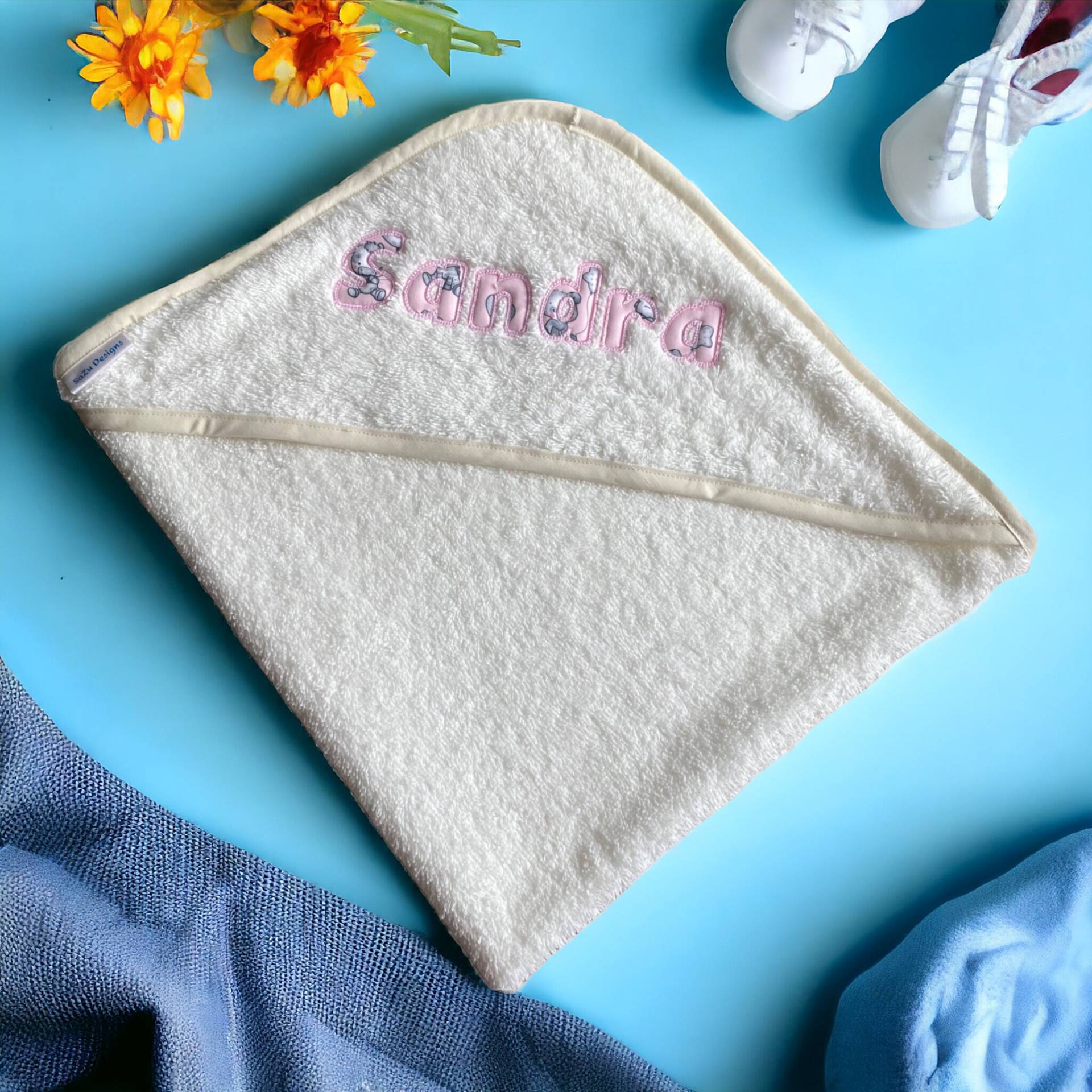 Baby Badeumhang Bestickt Und Personalisiert | Babytragetuch Besticktes Mutterschaftsgeschenk Geschenk Baby Badeumhang Bestickt Und Personalisiert | Babytragetuch Besticktes Mutterschaftsgeschenk Geschenk von Etsy - SaZuDesignsNL