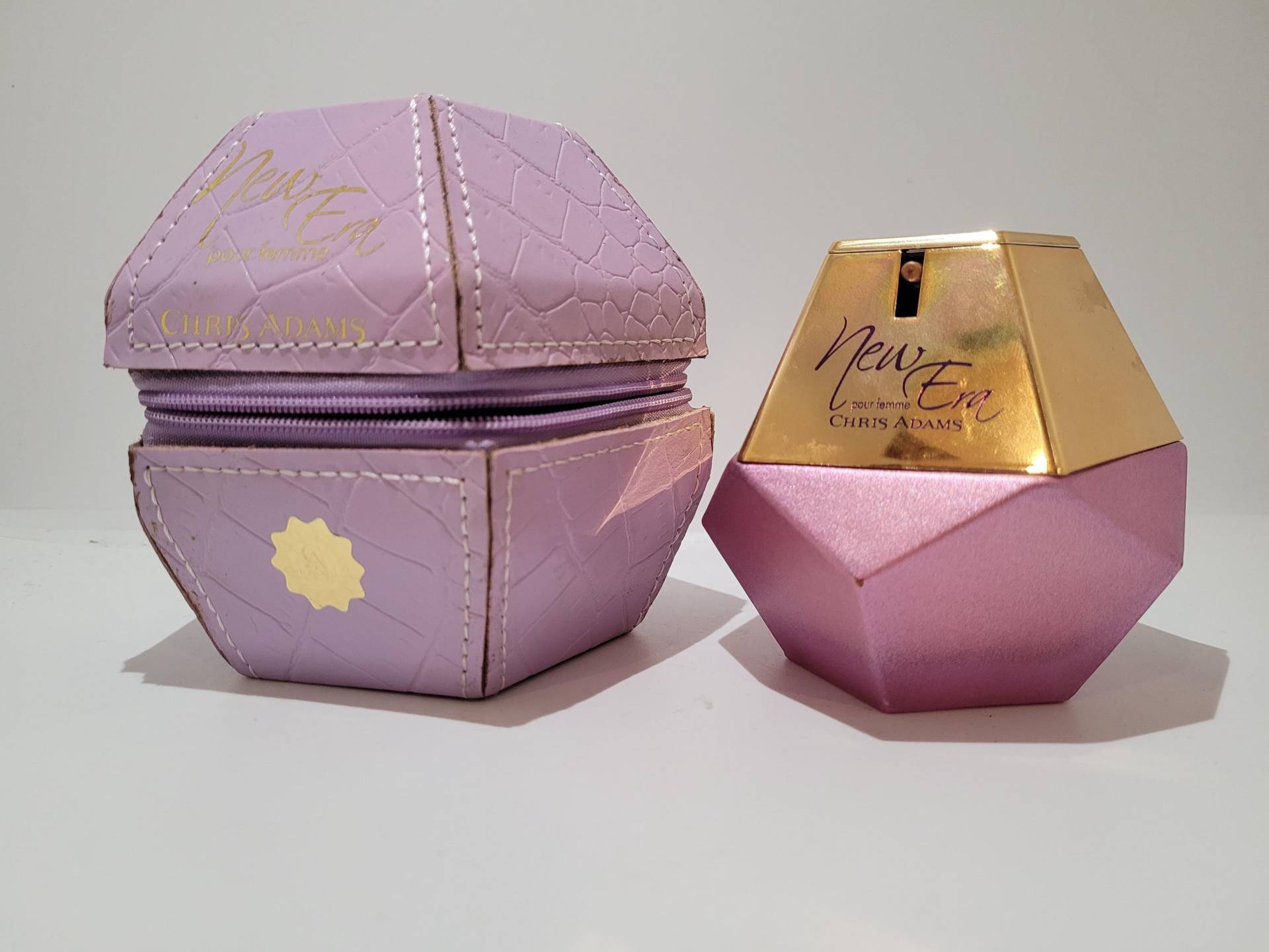 Chris Adams New Era Eau De Parfum For Women 100Ml B-Ware Chris Adams New Era Eau De Parfum For Women 100Ml B-Ware von Etsy - Saidoo00