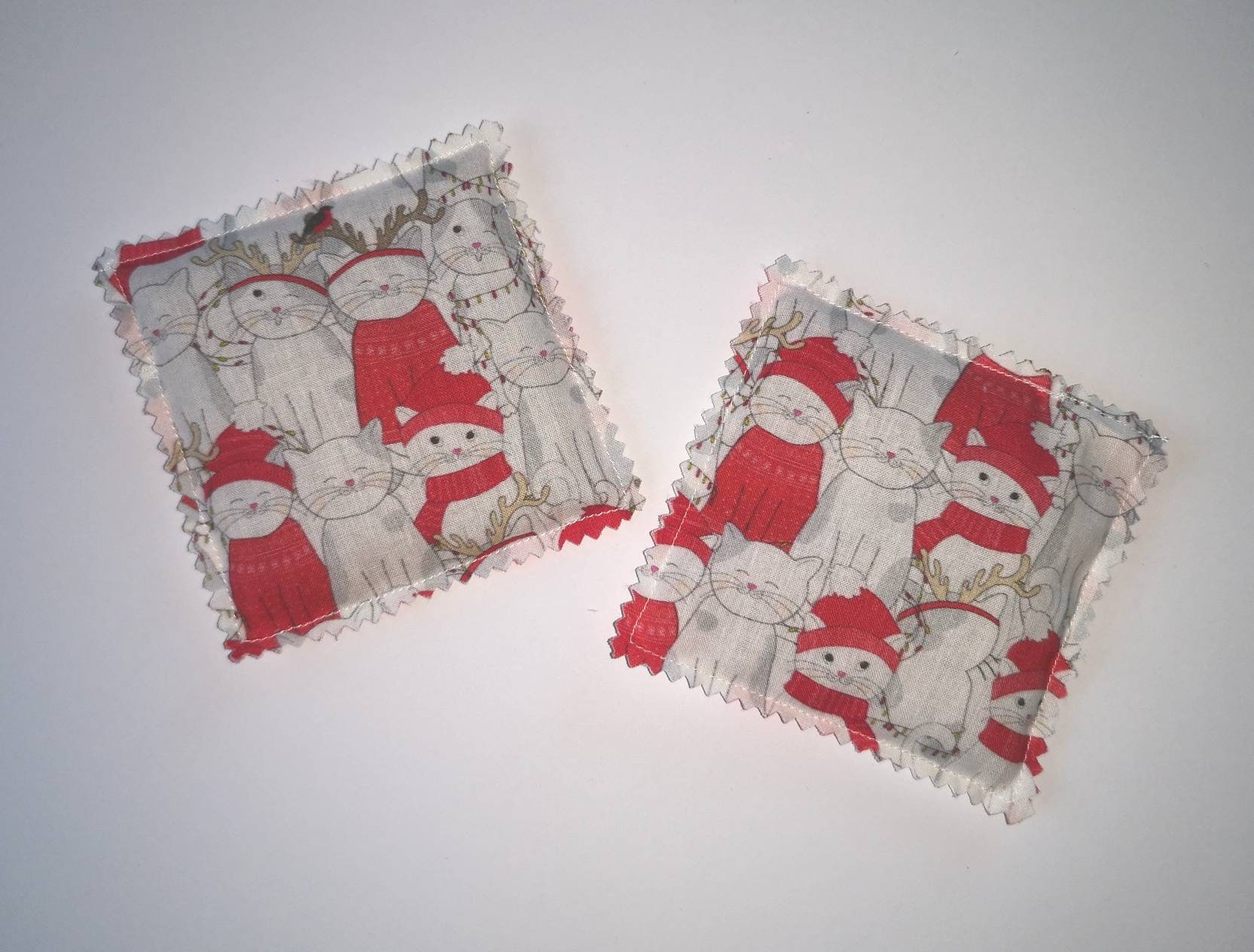 Körnerkissen 2Er Set, Kleine Körnerkissen, Handwärmer, Taschenwärmer, Kühlkissen, Mini - Wärmekissen, Motiv Weihnachtliche Katzen Körnerkissen 2Er Set, Kleine Körnerkissen, Handwärmer, Taschenwärmer, Kühlkissen, Mini - Wärmekissen, Motiv Weihnachtliche Katzen von Etsy - SamiLiShop