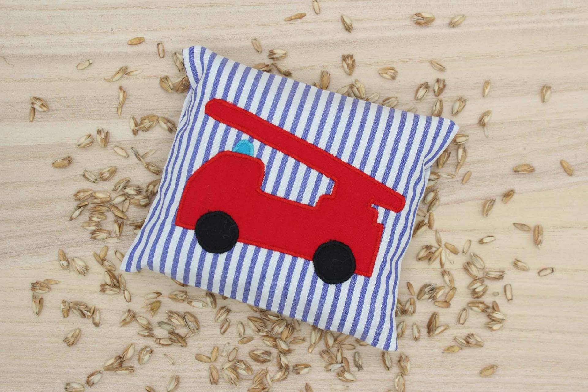 Dinkelkissen, Gestreift Feuerwehrauto, Klein, Für Babies Und Kinder, Körnerkissen, Wärmekissen, Handwärmer von Etsy - SamsitaDesign