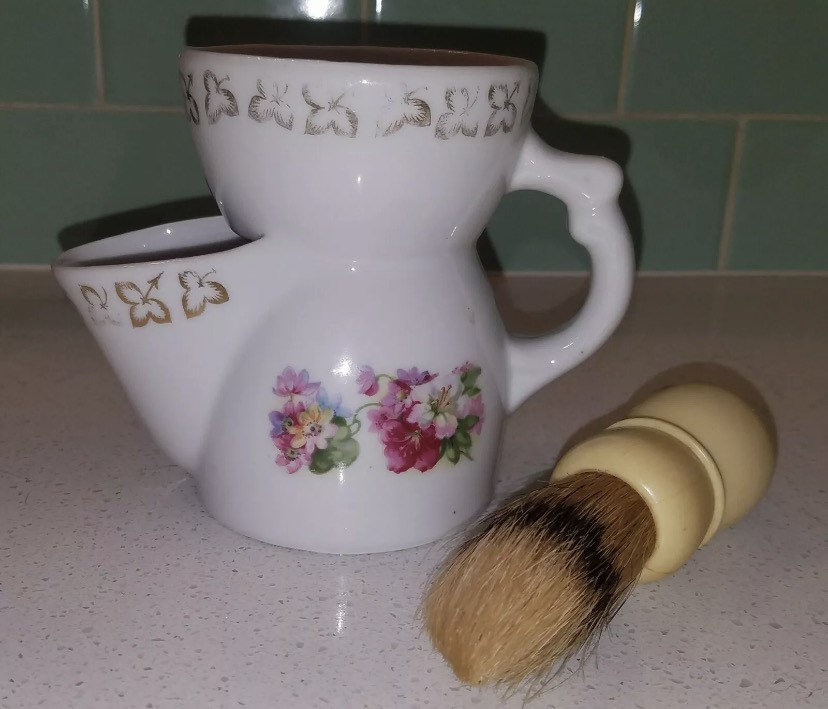 Vintage Porzellan Rasur Scuttle Cup/Becher Blumen Rosen & Pinsel Made in Germany von Etsy - SandysShopping