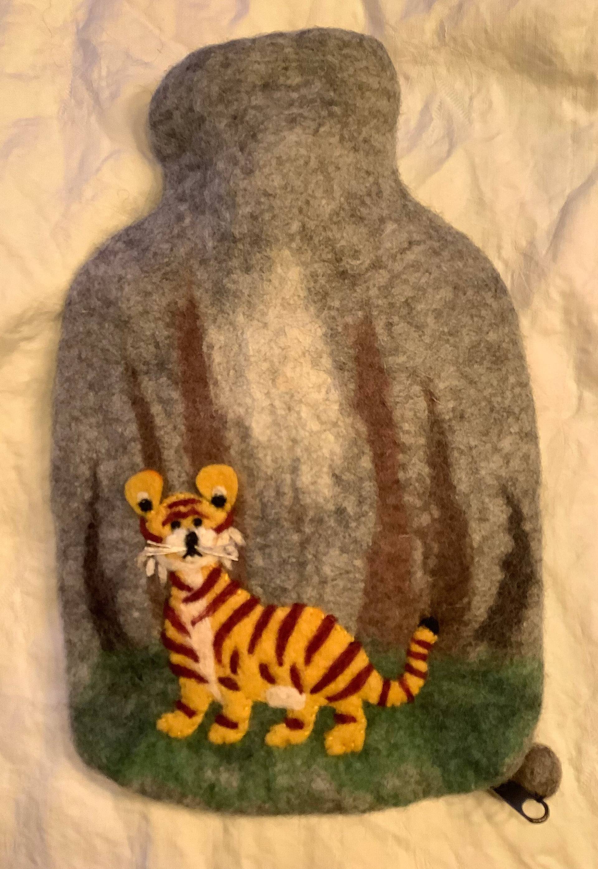 So Tolle Filz Wärmflasche „Der Tiger" Komplett Mit 0, 6L Qualitätswärmflasche Kinderwärmflasche So Tolle Filz Wärmflasche „Der Tiger" Komplett Mit 0, 6L Qualitätswärmflasche Kinderwärmflasche von Etsy - SaraundOnsiFilzerei