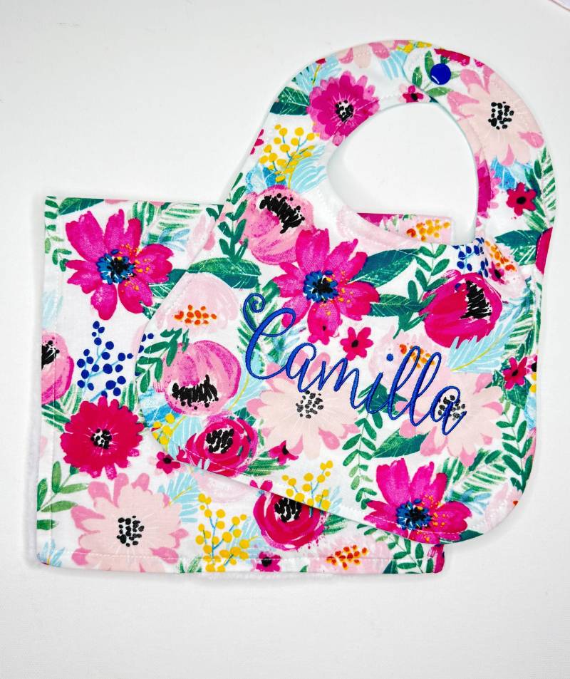 Personalisierte Baby Lätzchen Und Spucktücher, Personalisierte Baby-Dusche-Geschenk, Maßgeschneiderte Geschenk, Monogramm Kleinkind Mädchen von Etsy - SassyCecyShop
