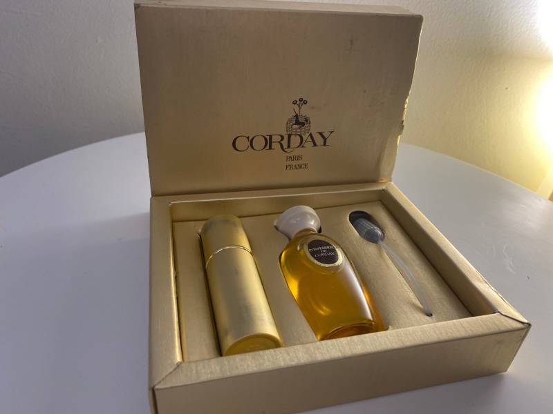 Possession Corday Parfum Geschenkset von Etsy - ScentOfFranceVintage