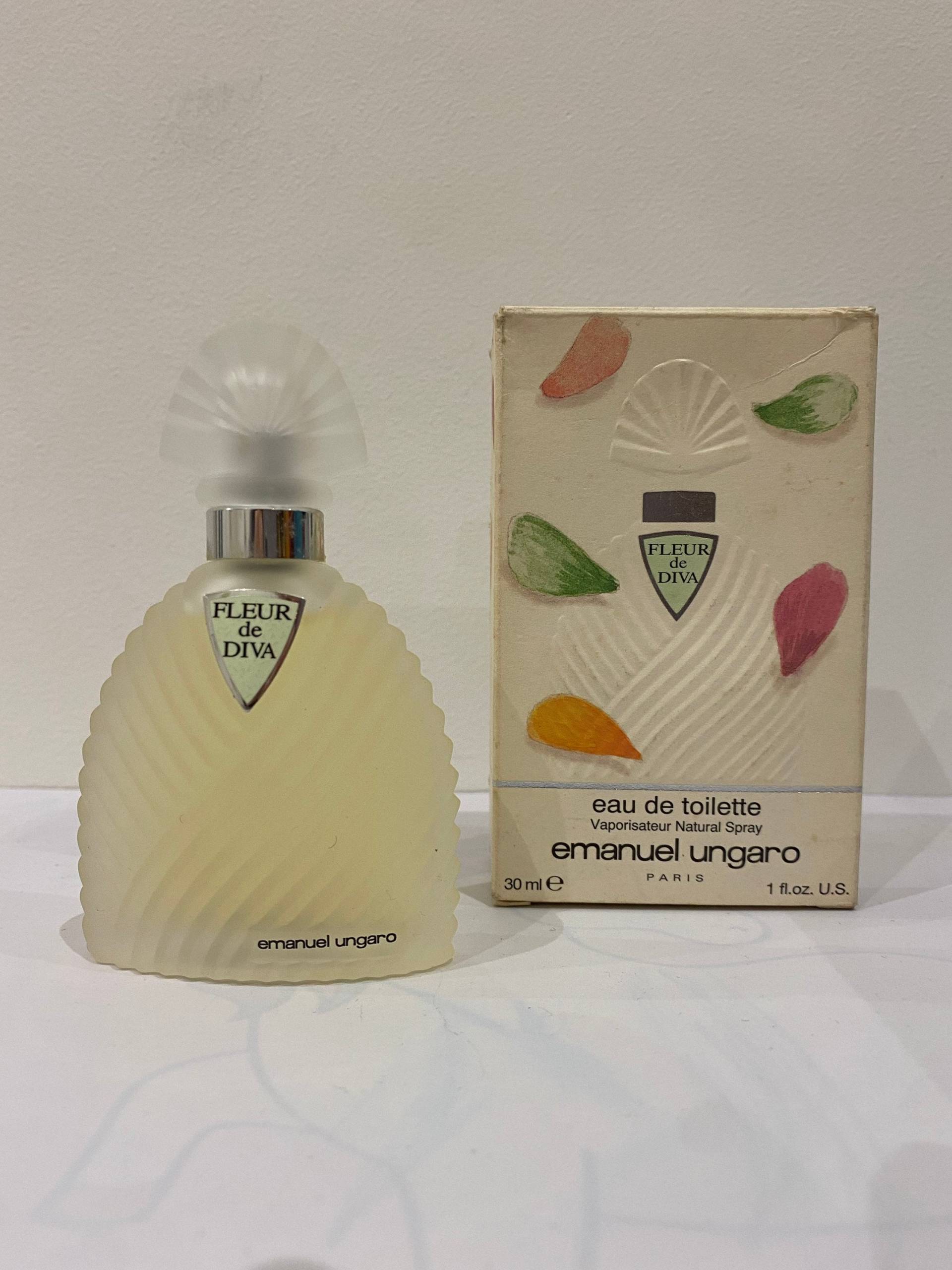 Fleur De Diva Emanuel Ungaro Edt 30 Ml. Seltene, Original Auflage Von 1997 Fleur De Diva Emanuel Ungaro Edt 30 Ml. Seltene, Original Auflage Von 1997 von Etsy - ScentOfFranceVintage