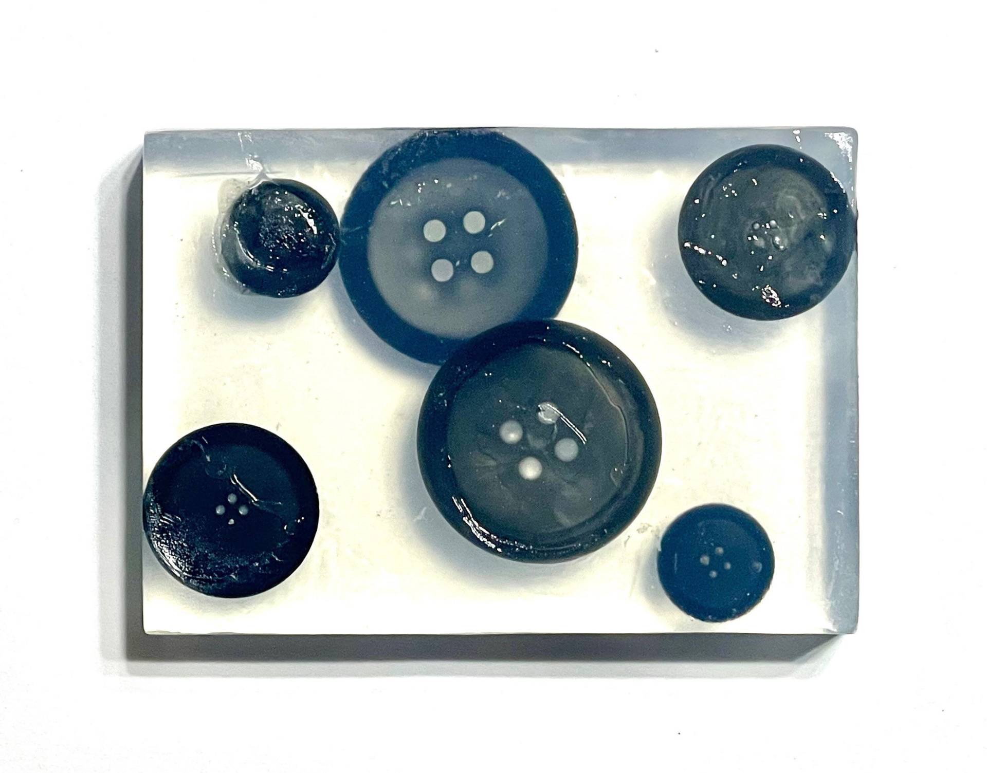 Fresh Linen Charcoal Knopfseife Fresh Linen Charcoal Knopfseife von Etsy - ScentimentSoap