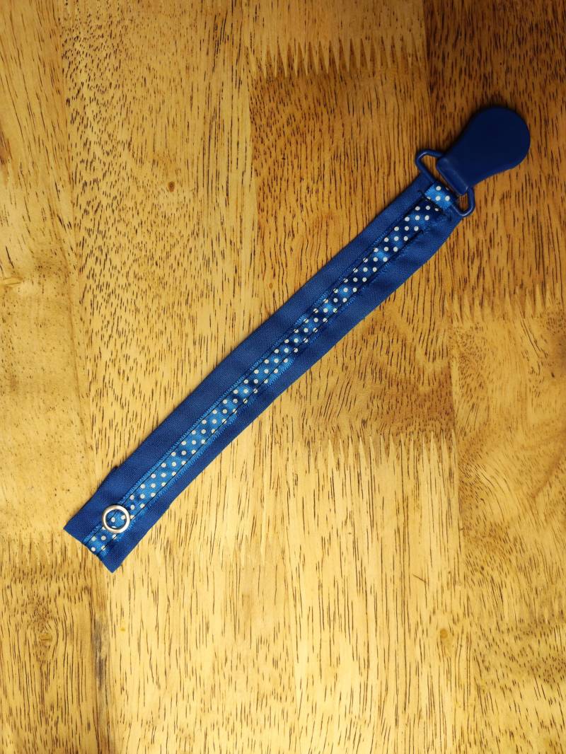 Schnullerkette Mit Pünktchenband Schnullerkette Mit Pünktchenband von Etsy - Schatzkisteohlala