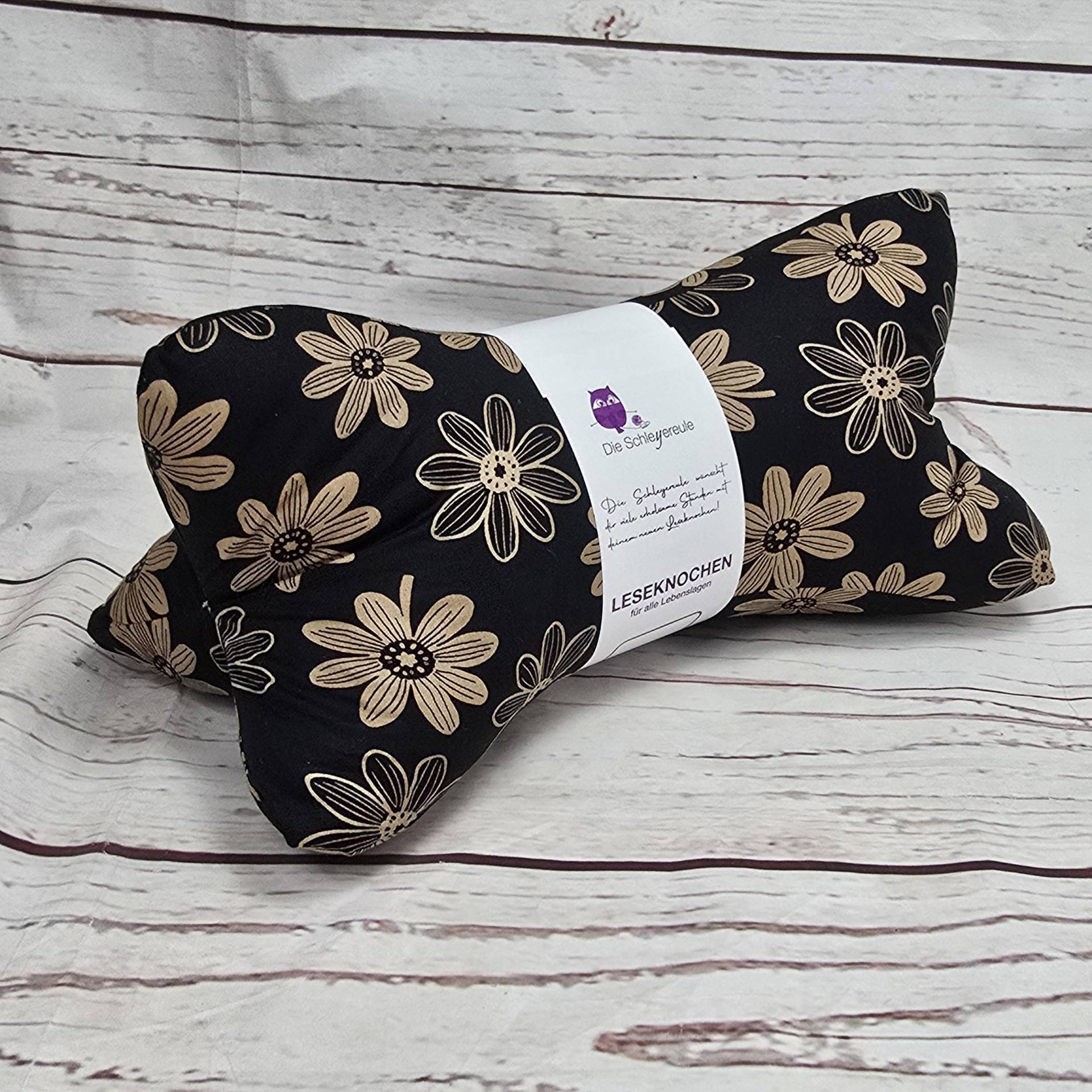 Leseknochen Flower Gold | Nackenkissen Nackenrolle Kissen Tablethalter Buchstütze Nackenhörnchen Deko Waschbar Leseknochen Flower Gold | Nackenkissen Nackenrolle Kissen Tablethalter Buchstütze Nackenhörnchen Deko Waschbar von Etsy - Schleyereule