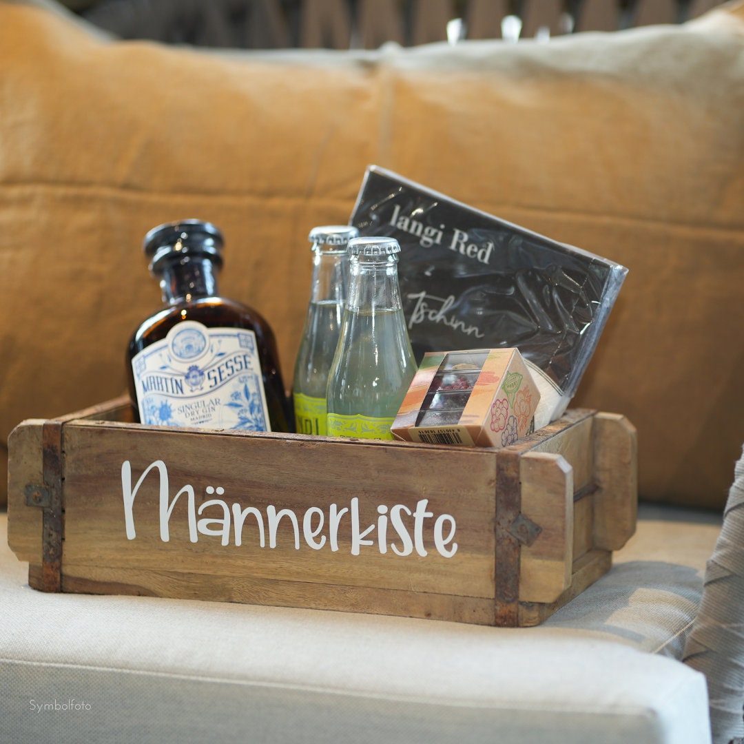 Geschenkbox "Männerkiste" | Dekoration Garten & Terrasse Zum Selbst Befüllen Aufbewahrungsbox Geschenkidee Für Männer Geschenkbox "Männerkiste" | Dekoration Garten & Terrasse Zum Selbst Befüllen Aufbewahrungsbox Geschenkidee Für Männer von Etsy - SchneiderGeschenke