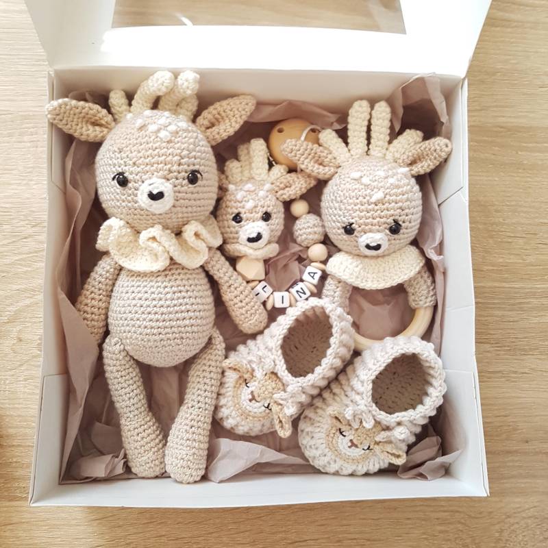 Babygeschenke Zur Geburt, Schnullerkette Mit Namen, Häkeltier Rehkitz, Babyhäkelschuhe von Etsy - SchnullerkettenHaSi