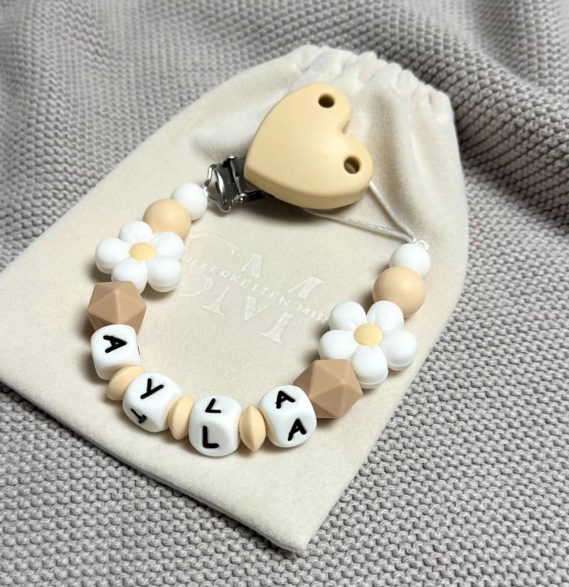 Schnullerkette Mit Namen Mädchen von Etsy - SchnullerkettenMira