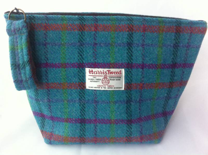 Ladies Harris Tweed Wash Bag Sponge Woman Gift Scottish Tartan Bridesmaid Wedding Make Up von Etsy - Scotswhahae
