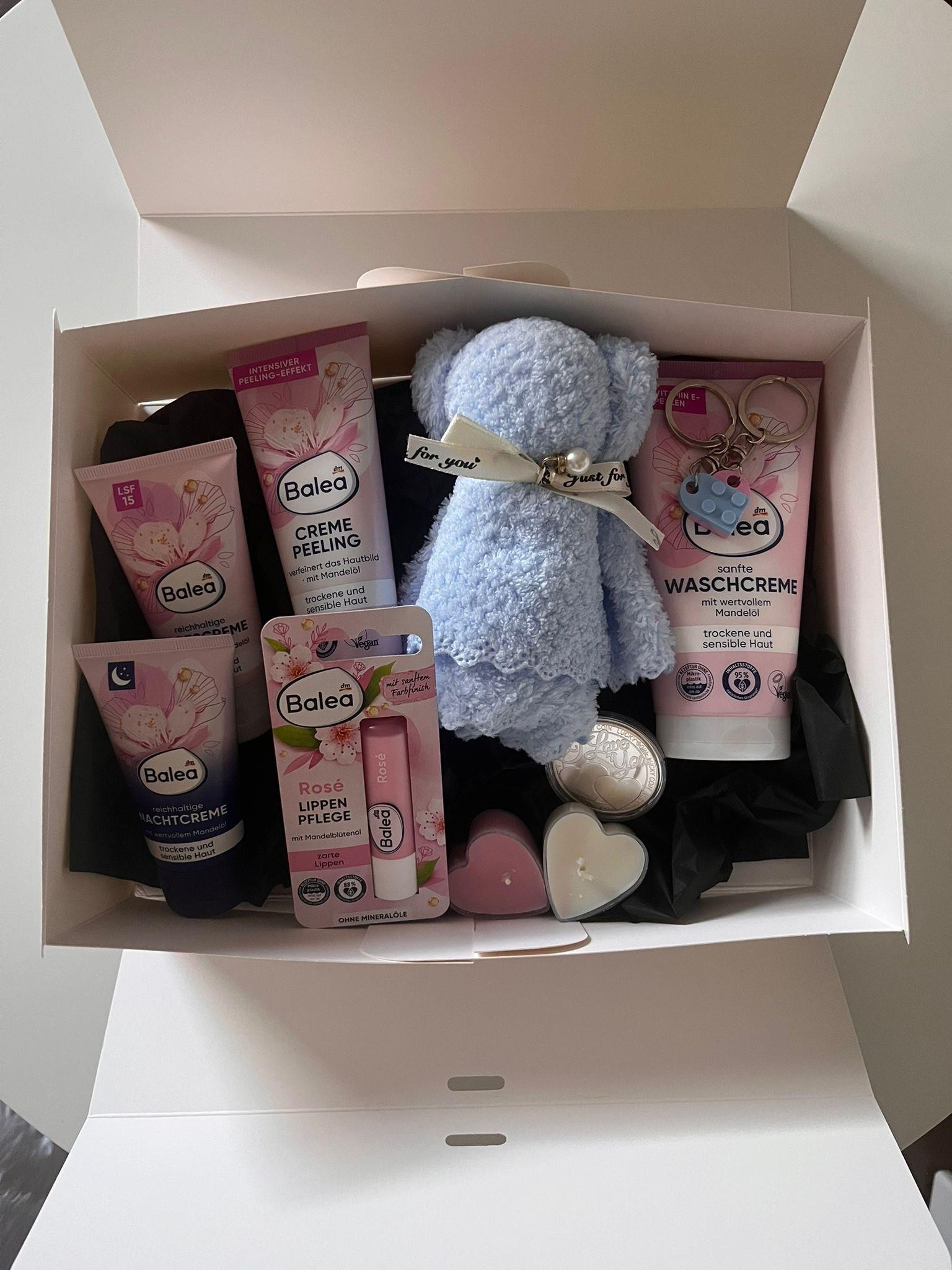 Geschenk-Set Für Frauen, Großes Pflege - Und Wohlfühlset Rosé, Zum Geburtstag, Muttertag Oder Einfach Nur So Geschenk-Set Für Frauen, Großes Pflege - Und Wohlfühlset Rosé, Zum Geburtstag, Muttertag Oder Einfach Nur So von Etsy - SeasonbyPetra