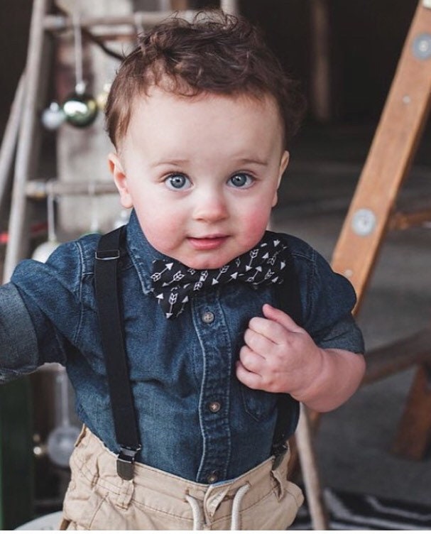 Be Brave Little One Kollektion | 100% Premium Baumwolle Bambus Passende Babylätzchen Und Haustierfliegen Be Brave Little One Kollektion | 100% Premium Baumwolle Bambus Passende Babylätzchen Und Haustierfliegen von Etsy - SeeLunaRun