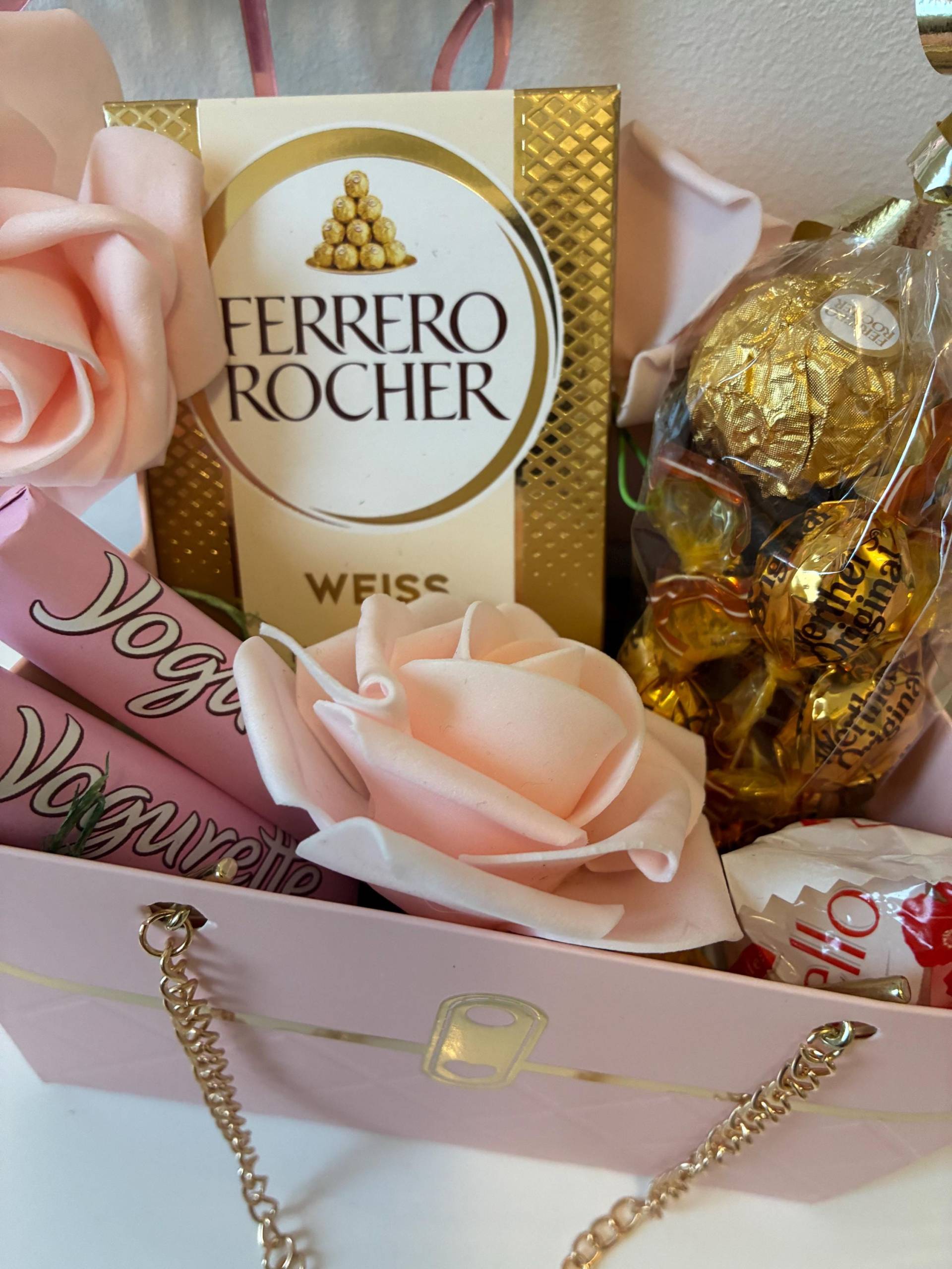 Geburtstagsgeschenk Handtasche, Lecker Befüllt Und Dekoriert, Rosa Gold von Etsy - SeelenZeit