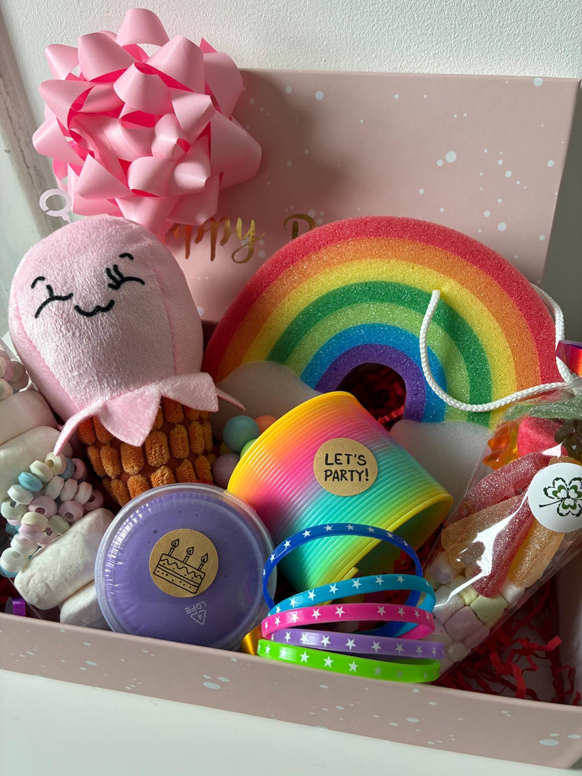 Mädchen Rainbow Geschenk Box, Regenbogen, Zum Geburtstag von Etsy - SeelenZeit