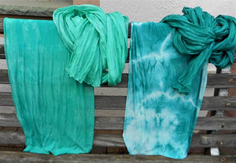 Set Von Seidenrundschal Und Crashschal in Gleicher Farbe von Etsy - Seidenbiene