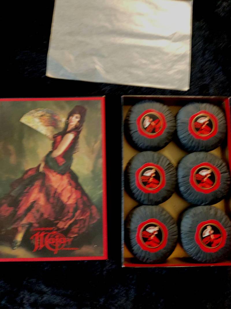 Vintage Original Verpackung Maja Myurgia Boxed Seife Geschenkset. Unglaublich Seltener Fund von Etsy - SeifenhexeBerlin