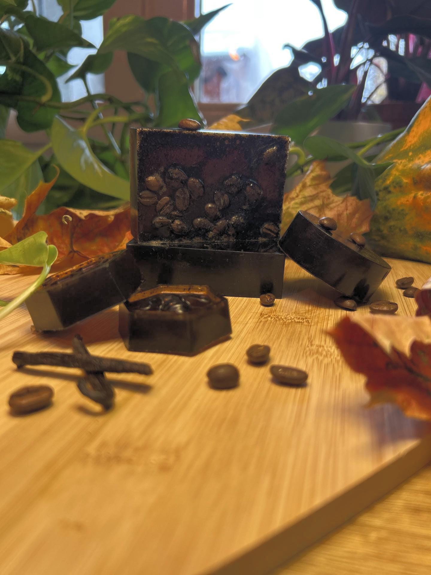 Kaffee-Vanille Seife Handgemacht - Natürliche Peelingseife | Vegan & Palmölfrei Stratmoysen Natur Kaffee-Vanille Seife Handgemacht - Natürliche Peelingseife | Vegan & Palmölfrei Stratmoysen Natur von Etsy - SeifenzauberNaturpur