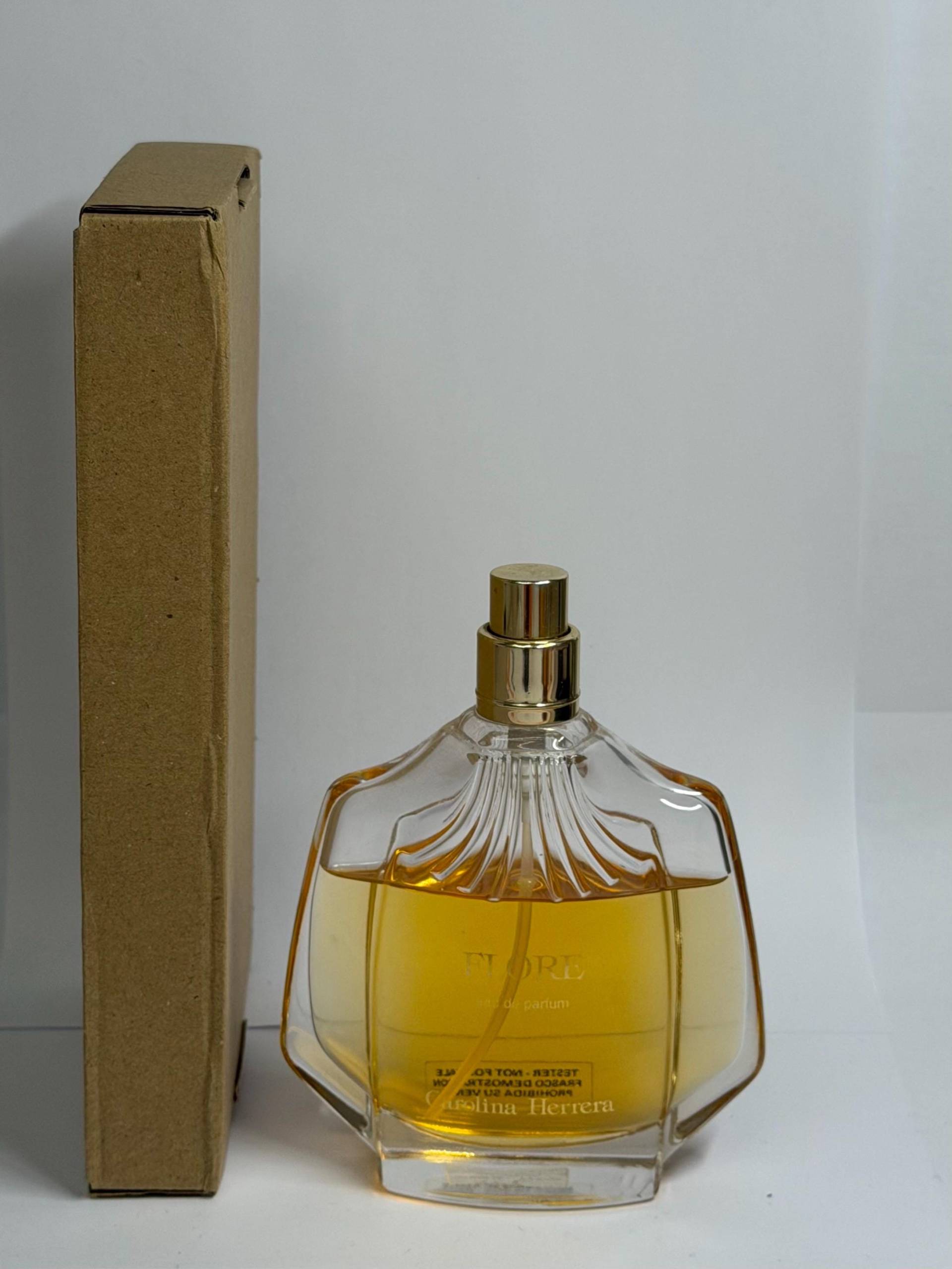 Carolina Herrera Flore Eau De Parfum 100 Ml Füllstand Ca. 60 % Carolina Herrera Flore Eau De Parfum 100 Ml Füllstand Ca. 60 % von Etsy - Selten123