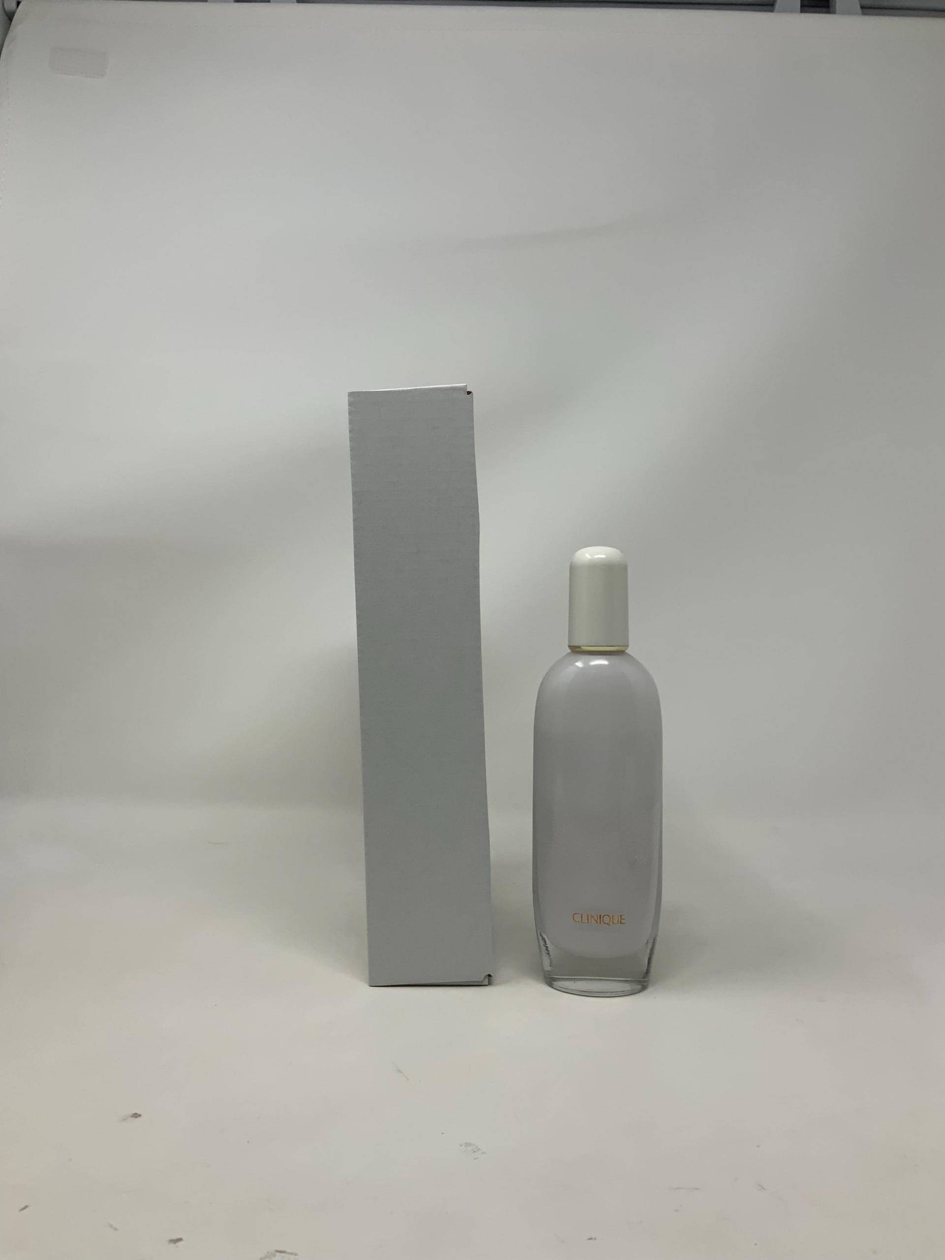 Clinique Aromatics in White Eau De Parfum 100 Ml, Füllstand Ca. 70 % Clinique Aromatics in White Eau De Parfum 100 Ml, Füllstand Ca. 70 % von Etsy - Selten123