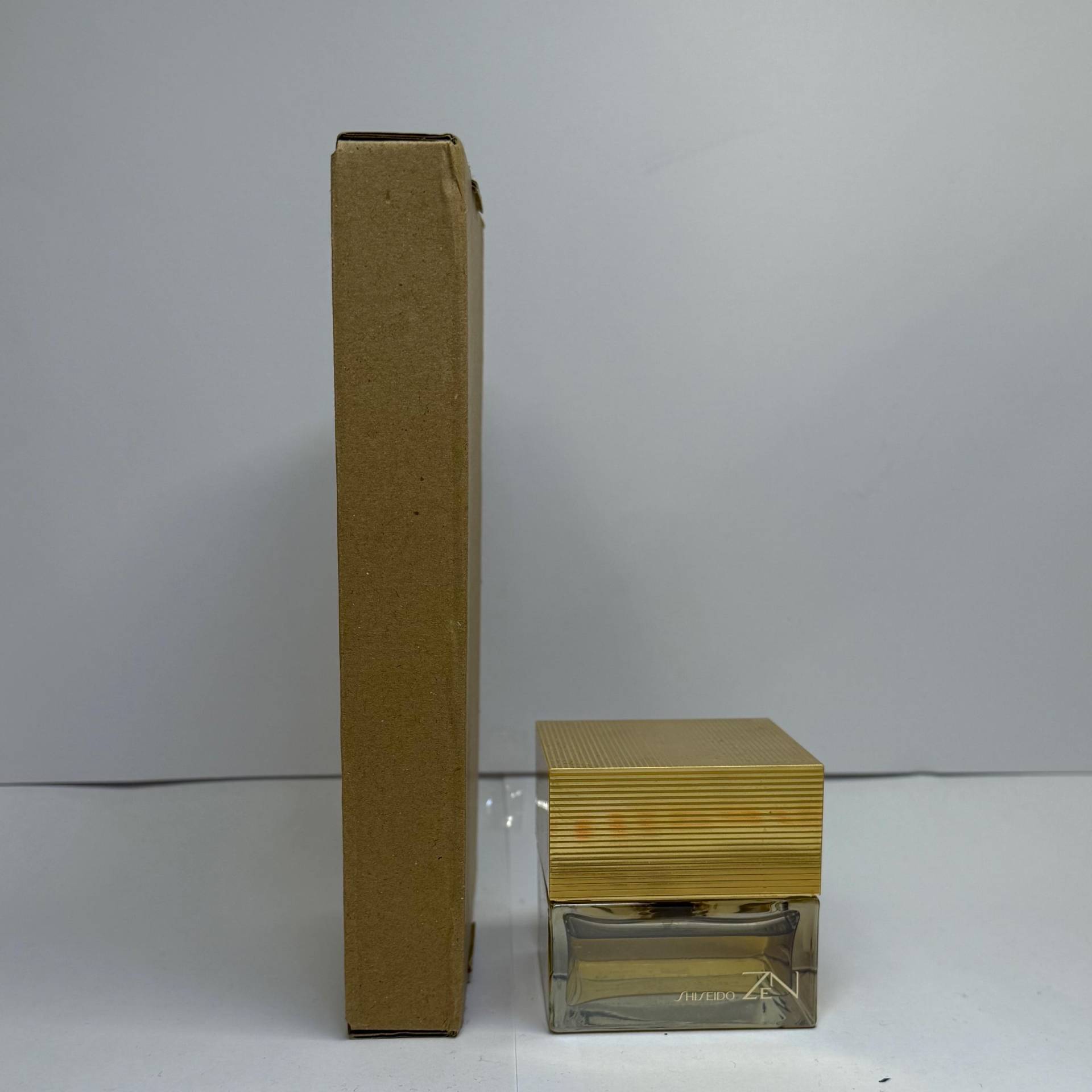 Shiseido Zen Eau De Parfum Concentrée Limited Edition 50 Ml Füllstand 75% Shiseido Zen Eau De Parfum Concentrée Limited Edition 50 Ml Füllstand 75% von Etsy - Selten123
