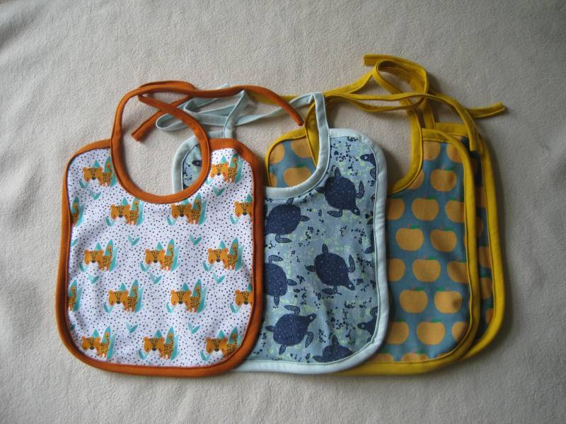 Bio Baby Lätzchen, Motiv Auswahl, Frottee Rückseite, Kinder, Latz, Leopard, Schildkröte, Äpfel von Etsy - Sembini