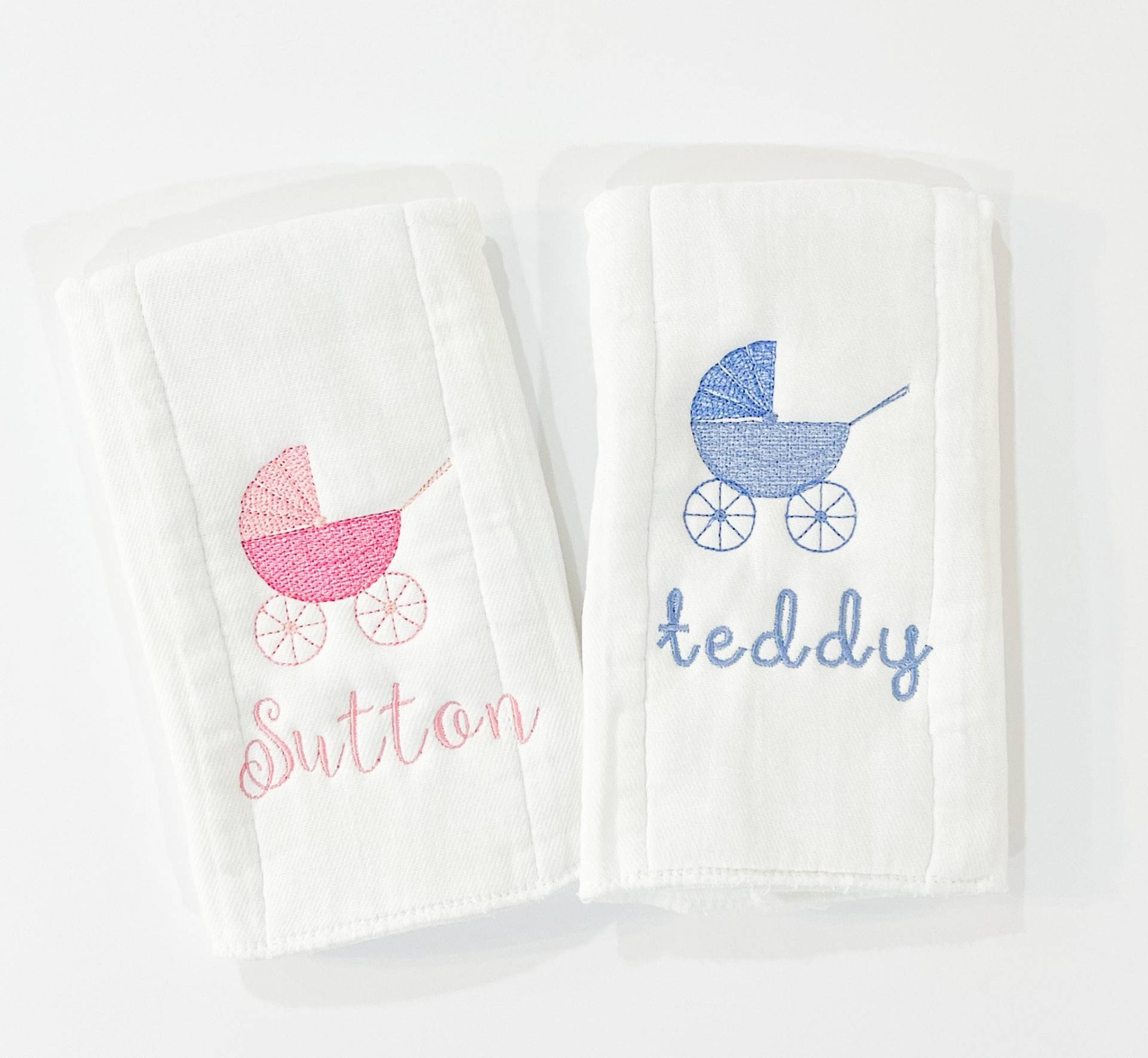 Spucktuch Mit Monogramm | Besticktes Baby Shower Geschenk Kutsche von Etsy - SewAmeliaIsland