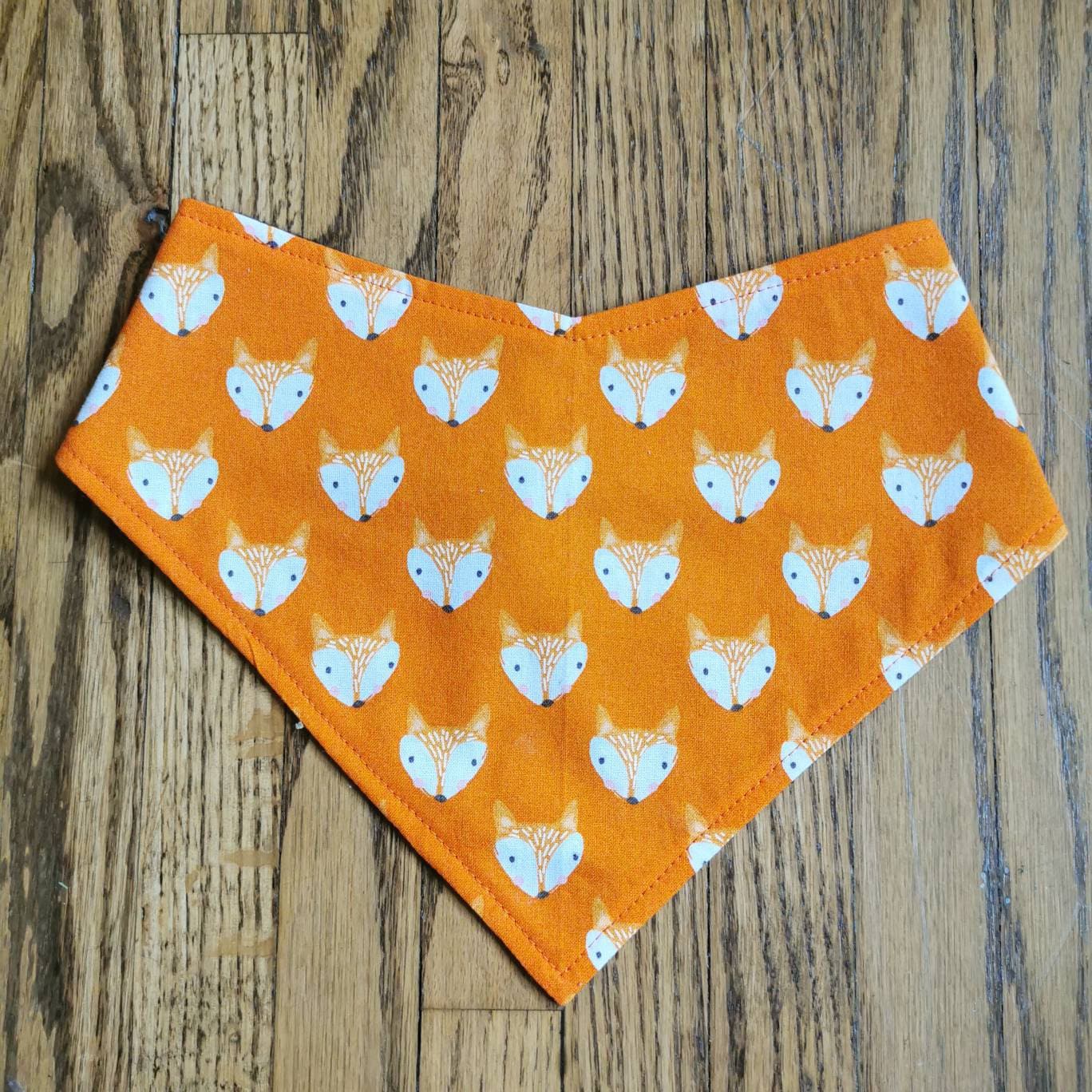 Bandana Sabber Lätzchen | Größen 0-6 Monate, 6-12 12-18 Monate Saugfähiger, Vorgewaschener Stoff Druckknöpfe Verschiedene Muster von Etsy - SewCuteCA