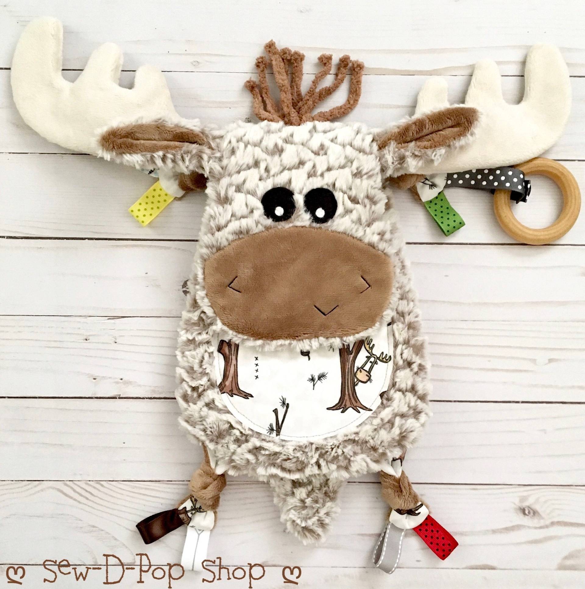 Baby Elch Spielzeug Plüschtier Lovey von Etsy - SewDPopShop